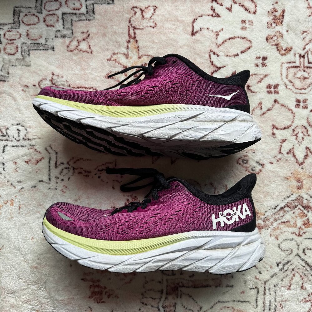 Hoka One One Clifton 8